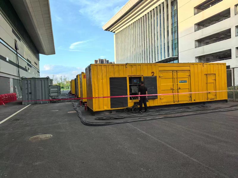 阿拉善左柴油发电机冬季保养注意事项？