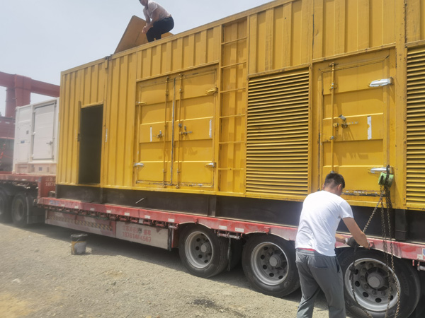 阿拉善左发电机出租100KW发电机需要什么规格的电缆线？